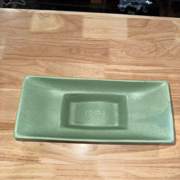 McCoy Green Planter Pottery USA - Picture 3 of 10